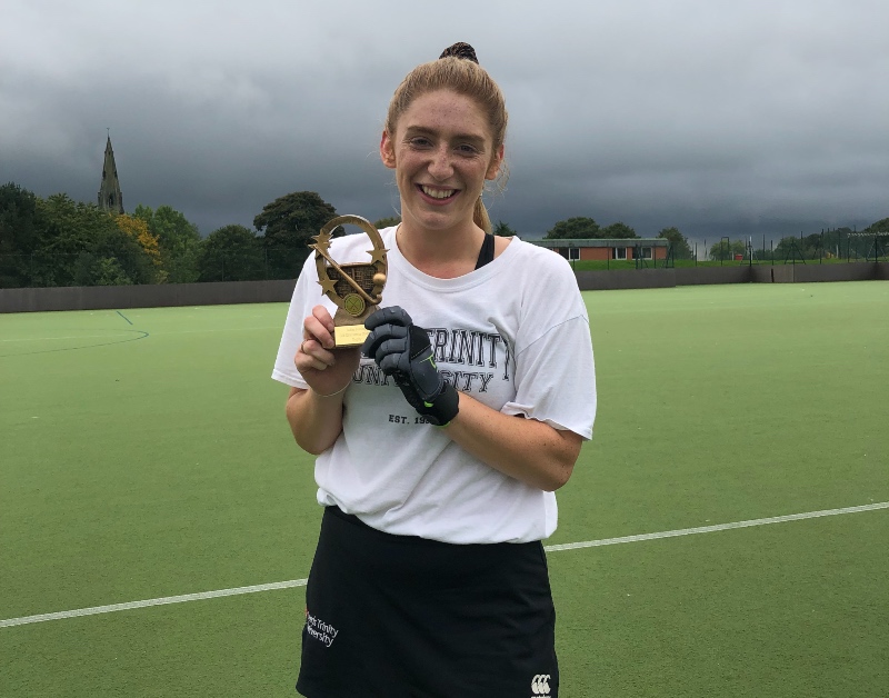 Georgia Cruickshank with trophy.