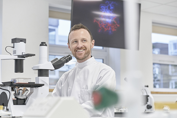 Biomedical Science student in a lab.